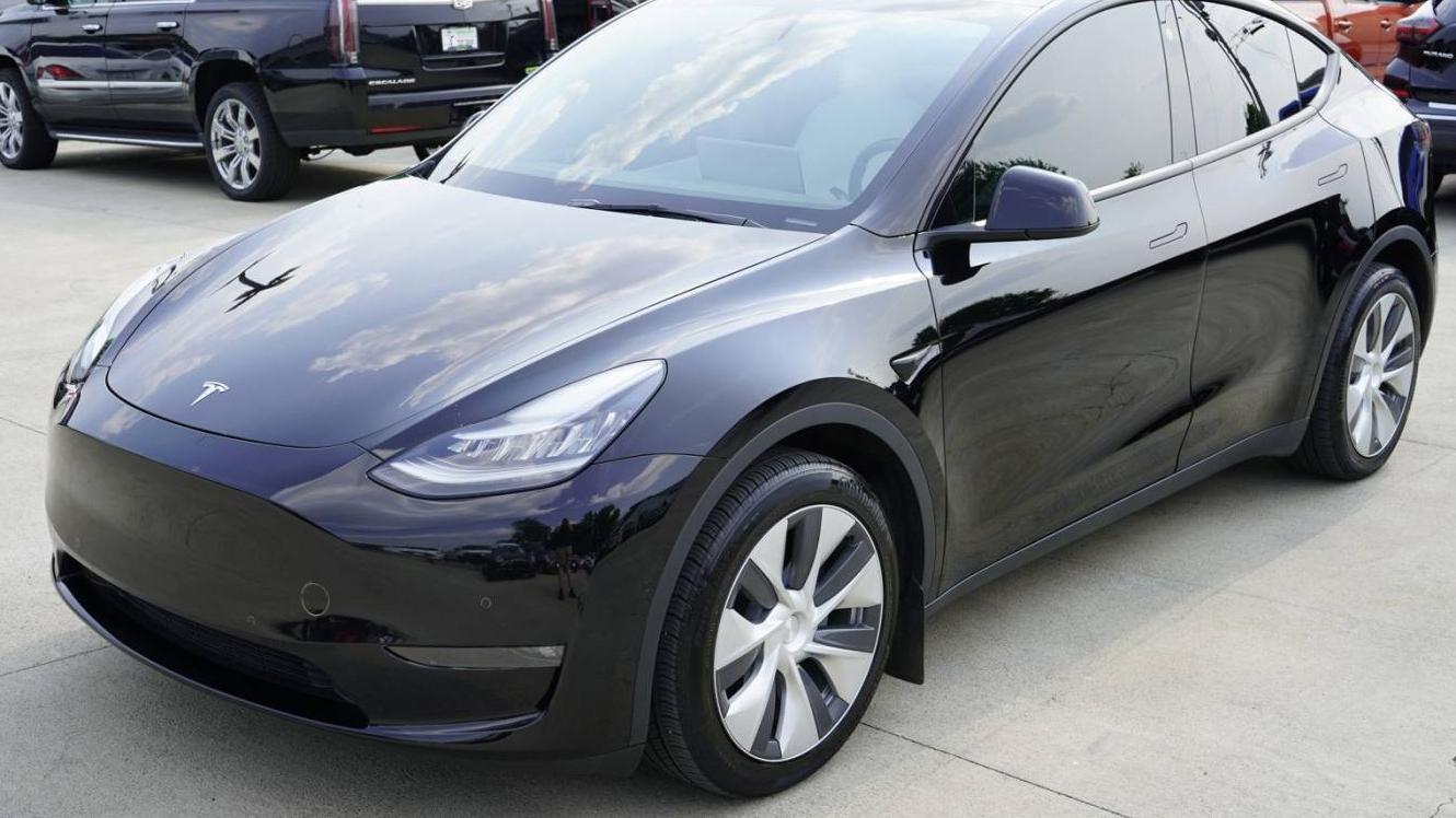 TESLA MODEL Y 2021 5YJYGDEE9MF125001 image